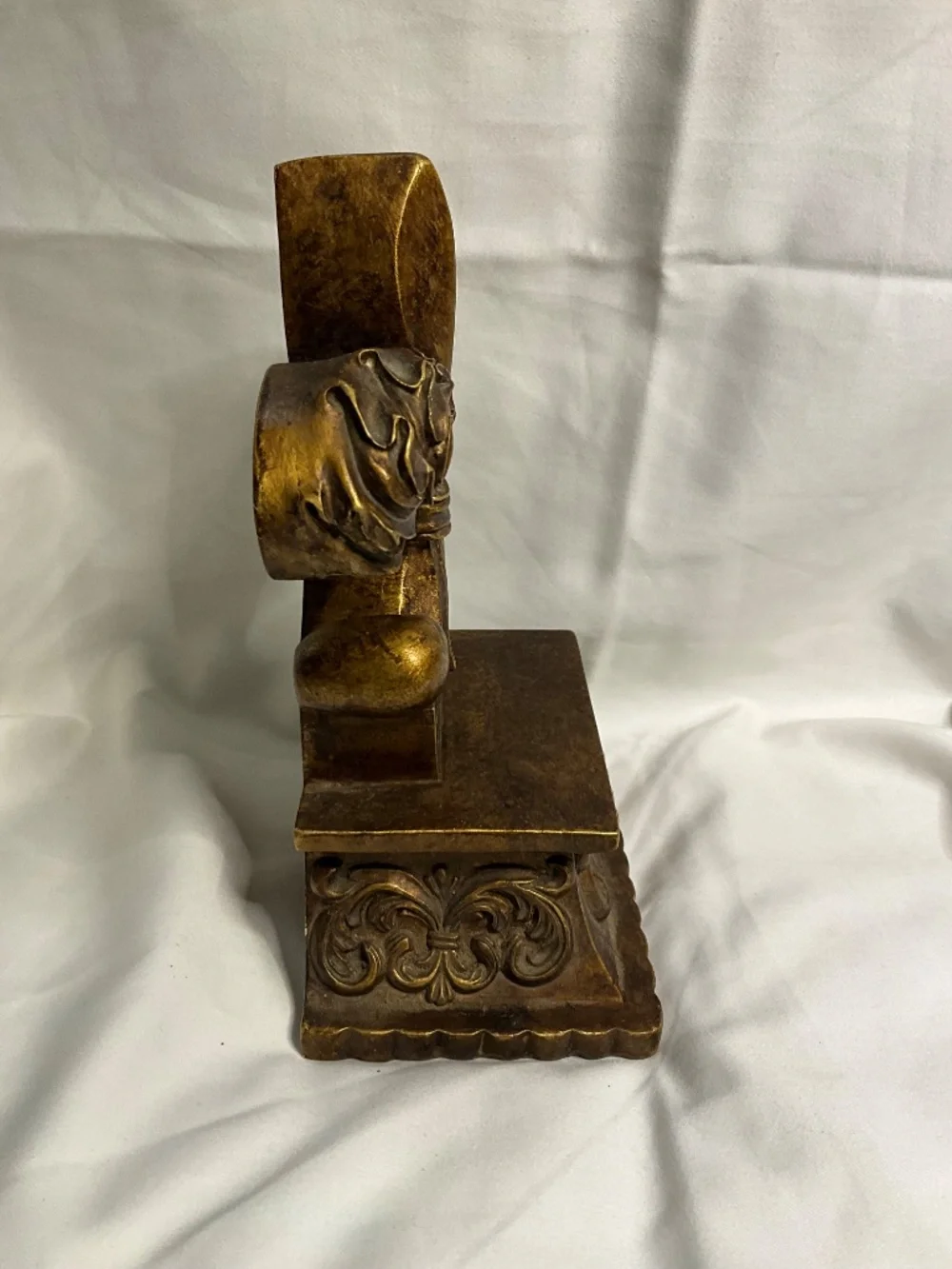 Vintage Ornate Resin Fleur-de-Lis Single Bookend – Antique Gold/Bronze Finish
